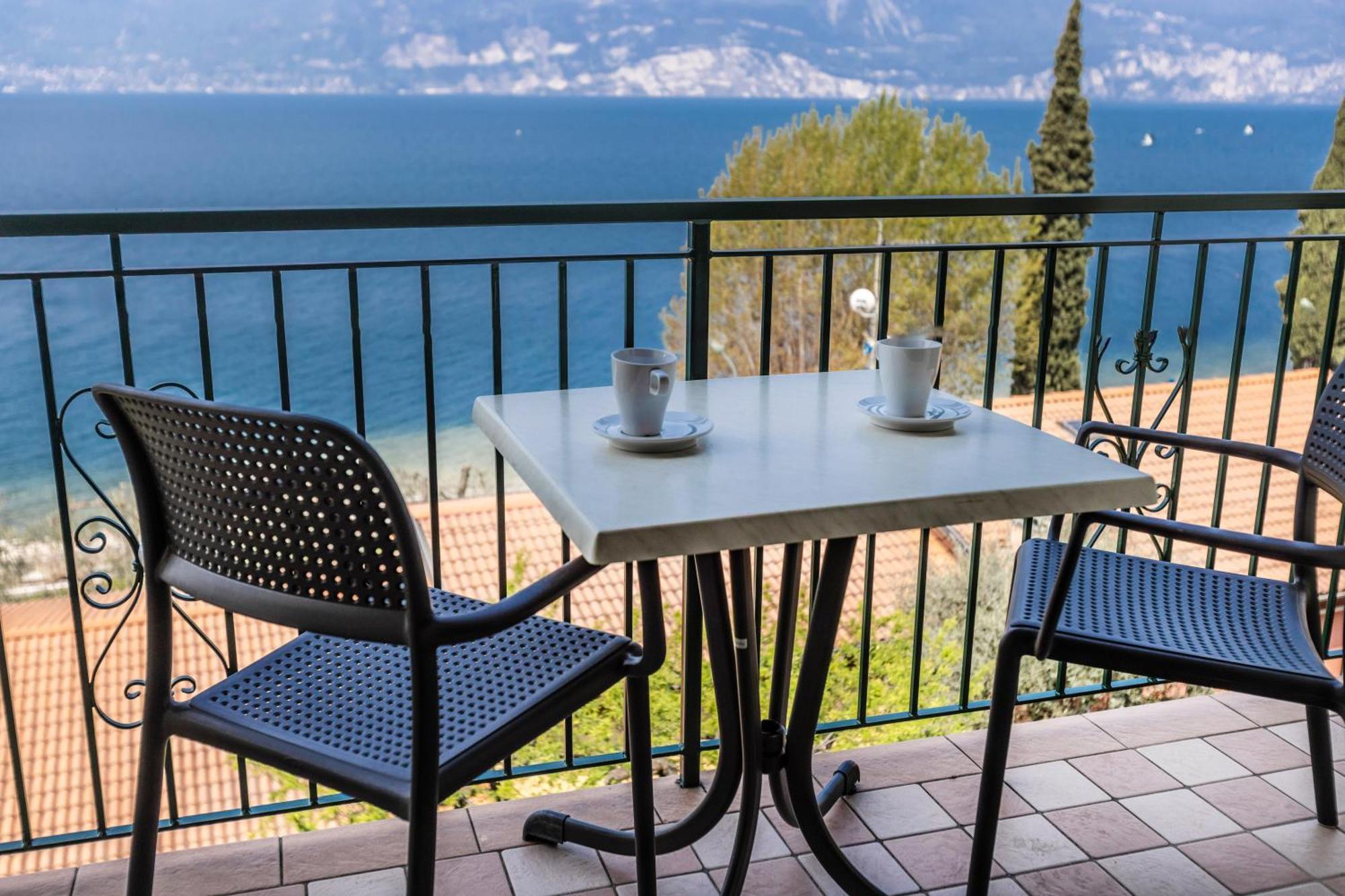 Residence Solei Classic & Plus Brenzone sul Garda Buitenkant foto